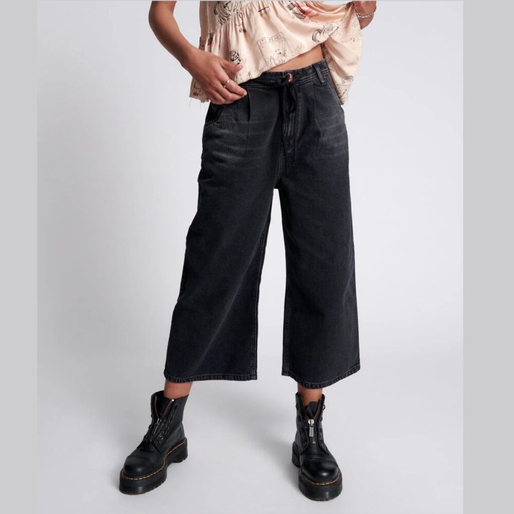 Anthropologie One Teaspoon Worn Black Bad Boys High Waist Wide Leg Jeans Size 26
